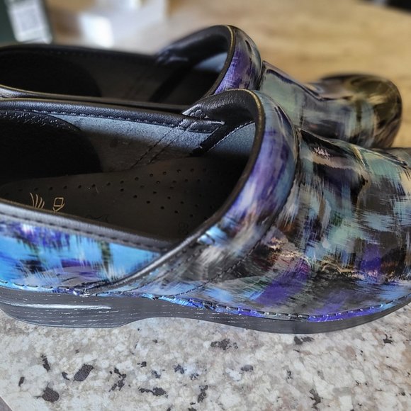 Dansko blue silver black swirl shoes BRAND NEW NEVER WORN size 39 - US 8.5-9 - Picture 3 of 6